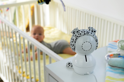 camera giám sát trẻ em