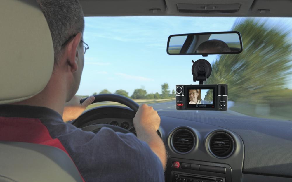 camera hành trình ô tô