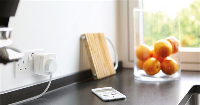 Ổ cắm điện thông minh là gì? Công dụng của thiết bị