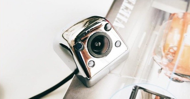 Camera lùi hồng ngoại VM3089H
