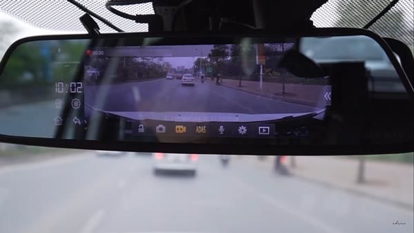 Camera Vietmap G79 góc quay rộng không lo điểm mù