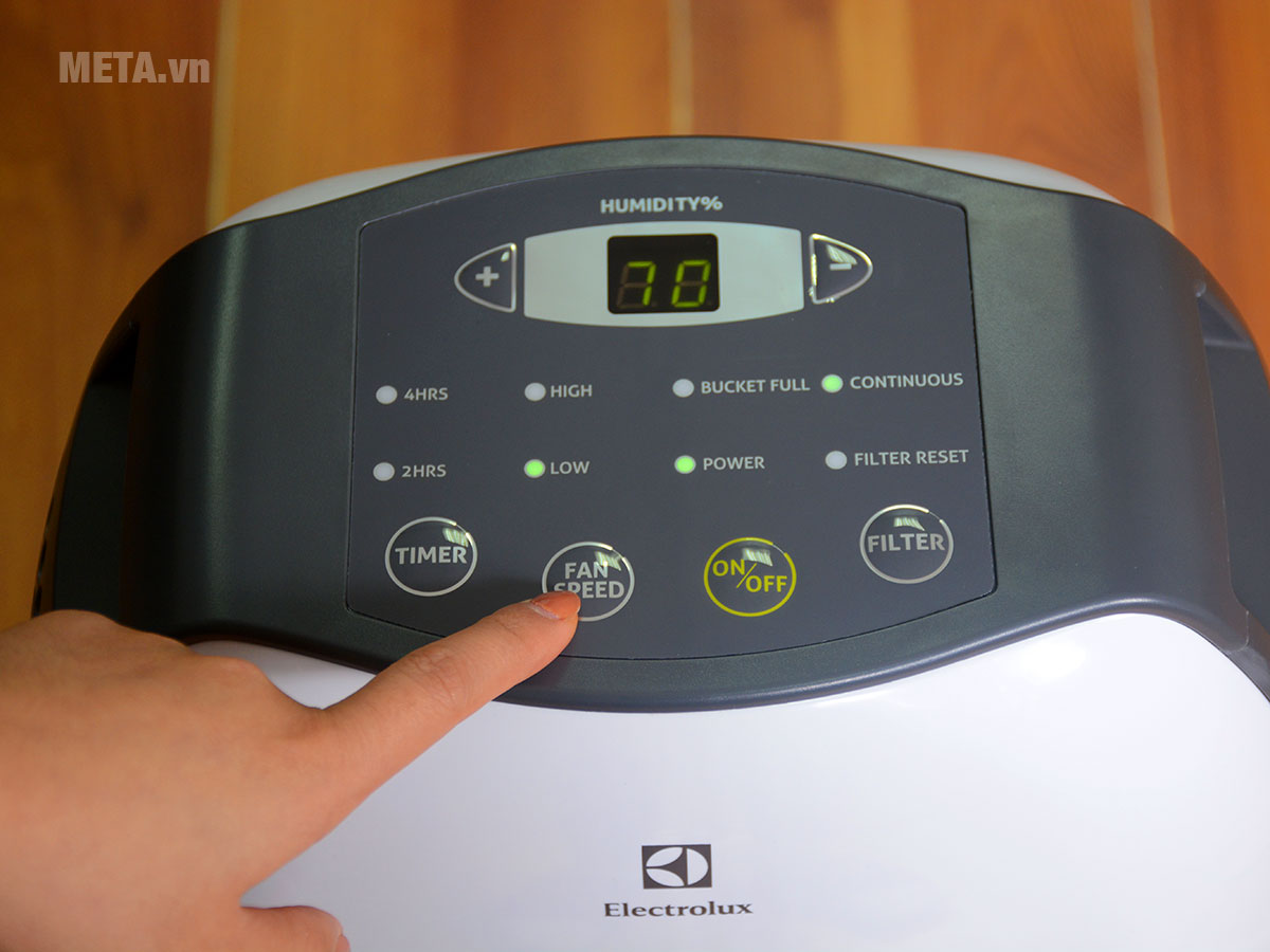 Hướng dẫn sử dụng máy hút ẩm Electrolux