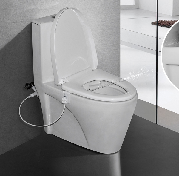 Thiết bị vệ sinh thông minh được lắp đặt trực tiếp trên bồn cầu