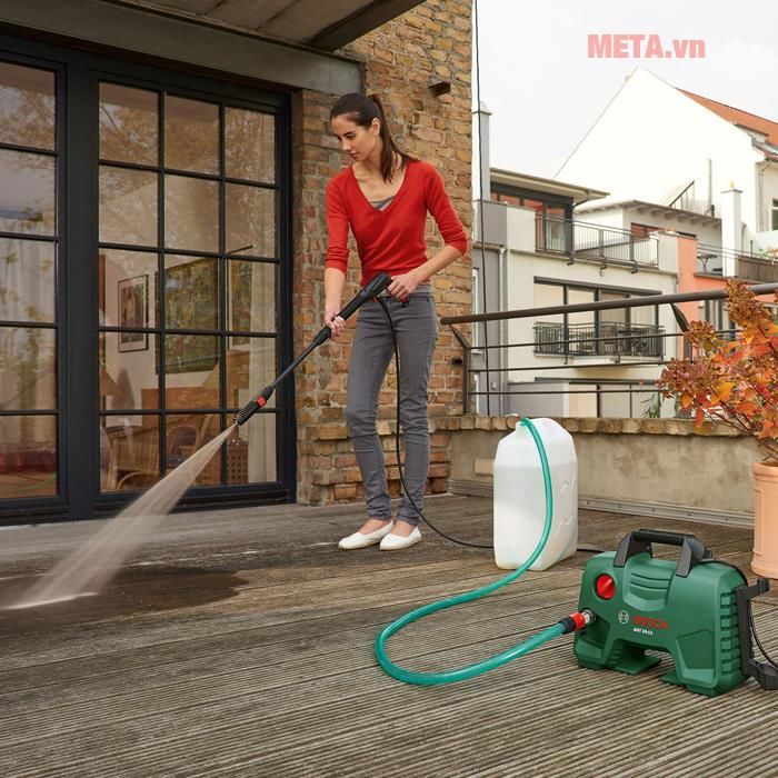 Máy rửa xe mini Bosch được người dùng ưa chuộng