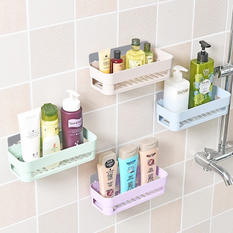 Bạn sẽ phải tốn rất nhiều diện tích kệ để xếp hết những loại mỹ phẩm, đồ chăm sóc sức khỏe