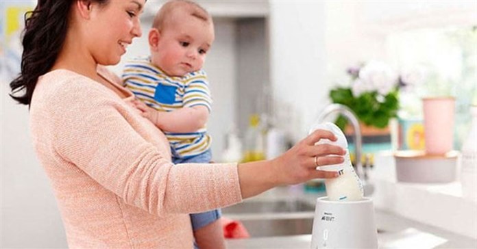 Máy hâm sữa là gì? Có nên dùng máy hâm sữa cho trẻ nhỏ không?
