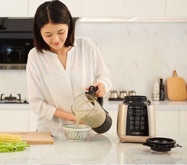 Nên mua máy làm sữa hạt loại nào tốt Có nên mua máy làm sữa hạt không?