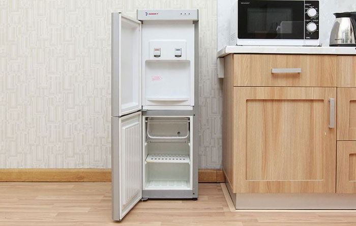 dùng máy lọc nước nóng lạnh có tốn điện không