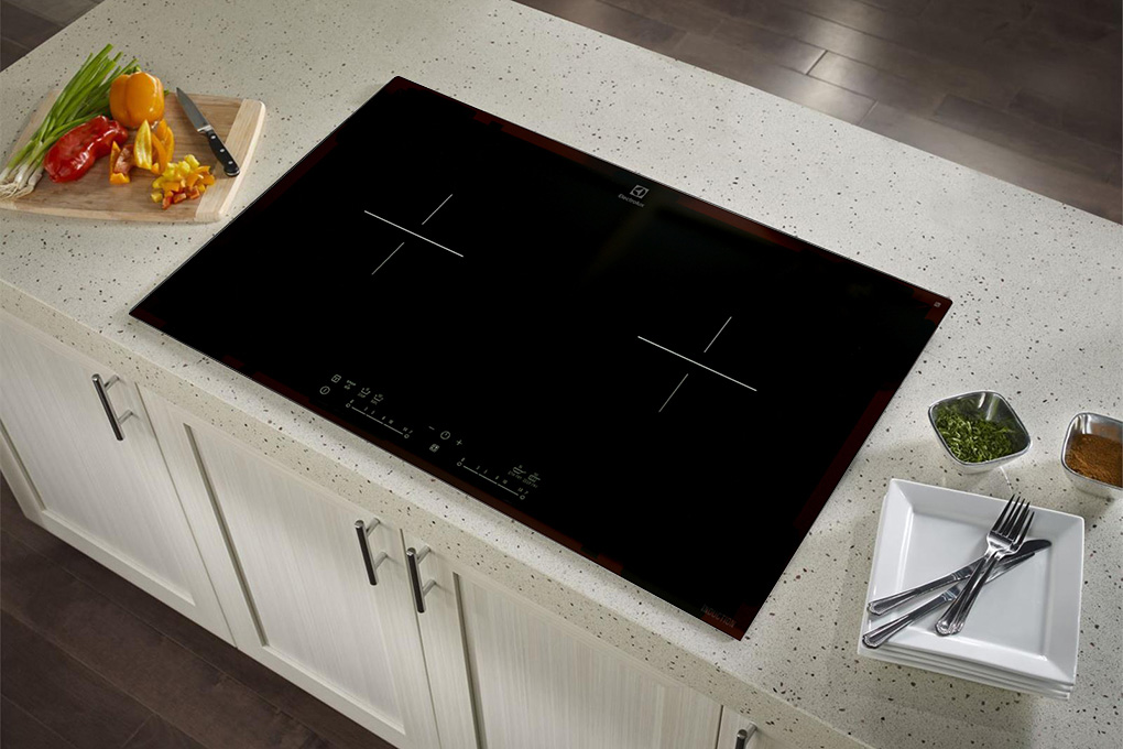 Bếp từ Electrolux