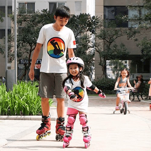 Chơi patin giúp bé tăng cường sức khỏe
