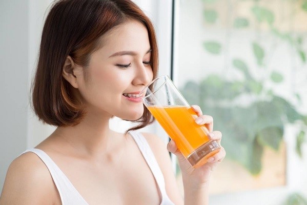 Uống nước cam có tác dụng gì? Uống nước cam mỗi ngày có tốt không?