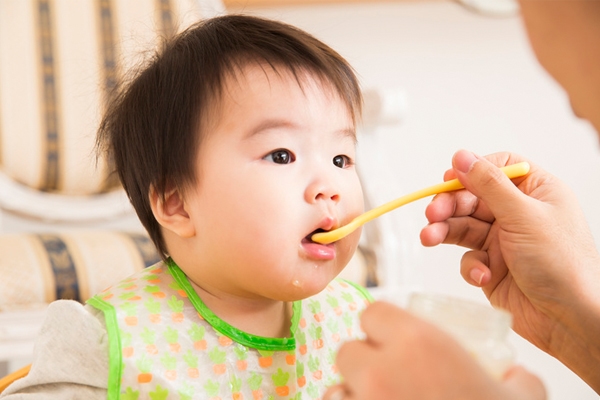 Cách ăn dặm kiểu Nhật có nhiều ưu điểm, đặc biệt là giúp bố mẹ biết được trẻ dị ứng với món nào