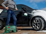Có nên mua máy rửa xe mini cũ để sử dụng không?