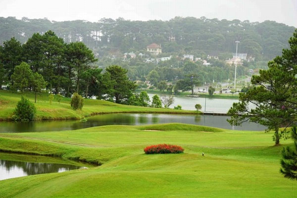 Sân golf Vinpearl Nha Trang