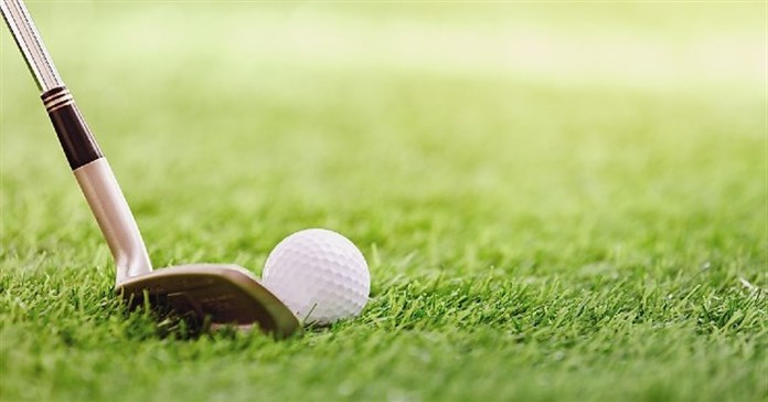 Pitching là gì? Phân biệt chipping và pitching trong đánh golf