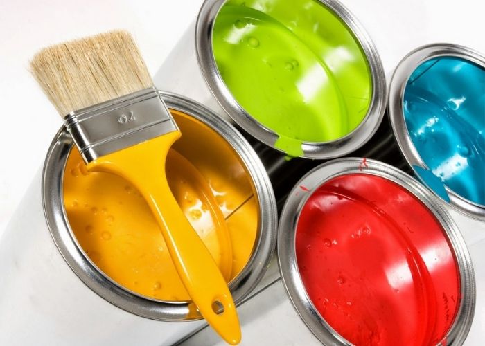 Sử dụng pha sơn nước để cải thiện màu sắc và bảo vệ bề mặt của bạn. Hãy xem hình ảnh để thấy sự khác biệt trước và sau khi pha sơn nước.