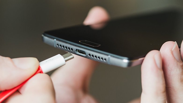 Cổng USB type C có kích thước nhỏ gọn