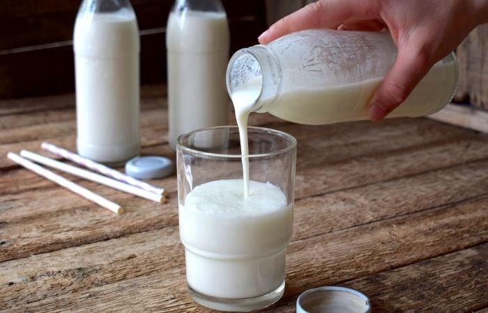 Sữa tươi để rửa mặt luôn phải đảm bảo độ sạch