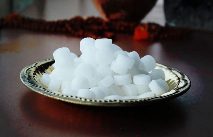 Tác dụng của băng phiến tự nhiên rất đa dạng, đặc biệt là có nhiều tác dụng trong y học