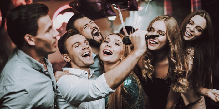Loa kẹo kéo mini nào tốt, giá rẻ, hát karaoke hay nhất hiện nay? Loa kẹo kéo mini nào tốt, giá rẻ, hát karaoke hay nhất hiện nay?