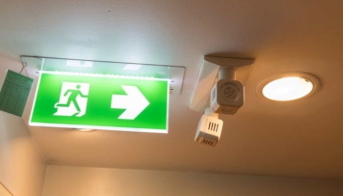 Nên mua đèn thoát hiểm ở đâu tốt?