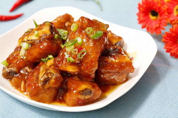 Cách làm sườn xào chua ngọt miền Bắc - miền Nam ngon, chuẩn vị mà đơn giản