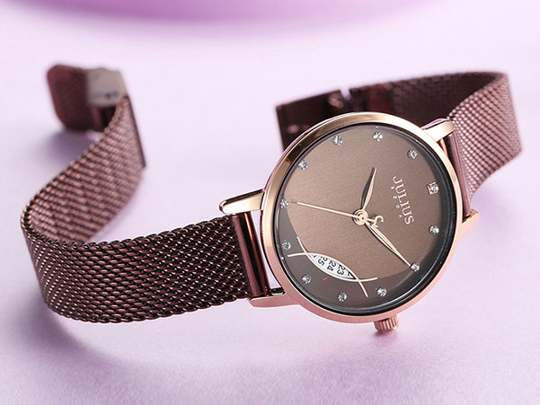 Các loại dây đồng hồ kim loại