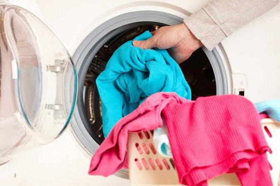Hướng dẫn cách giặt áo len bằng máy giặt