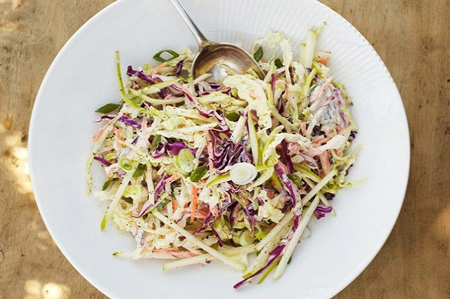 Salad bắp cải tím sốt mayonnaise
