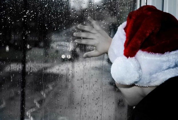 Một tâm trạng buồn cô đơn không thể tránh khỏi trong mùa Giáng sinh? Hãy để các status buồn cô đơn trong mùa lễ hội giúp bạn thêm hiểu những tâm trạng sâu thẳm của chính mình. Không muốn thôi ngắm nhé!