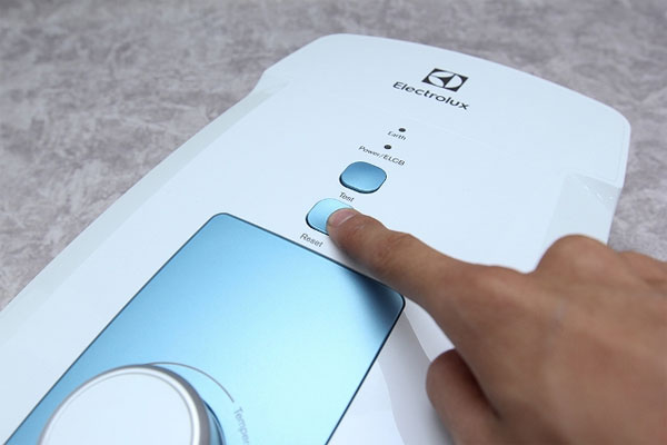 Máy nước nóng ELectrolux có tốt không