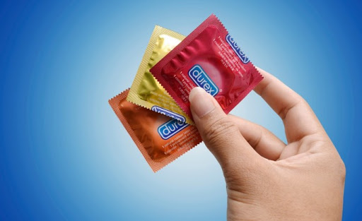 Nên mua Durex Fetherlite hay Durex Invisible?