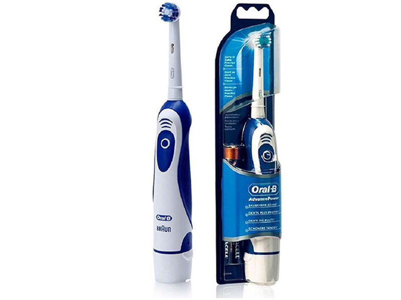 Bàn chải đánh răng điện Oral-B Vitality 170 CrossAction Blue