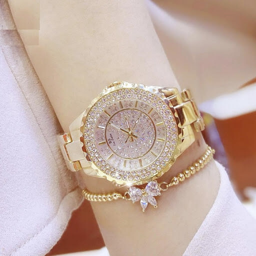 Tặng đồng hồ thời trang