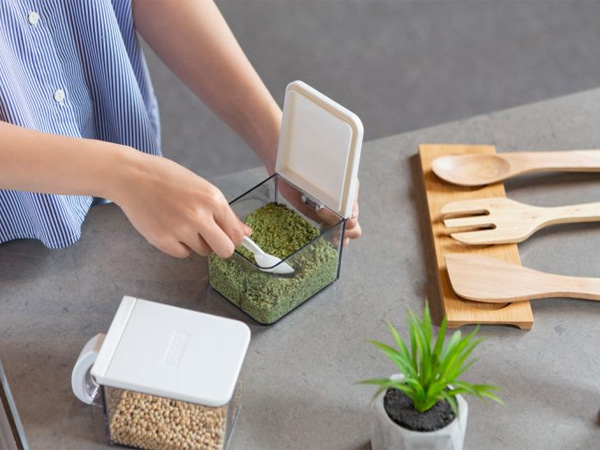 Tại sao nên dùng kệ đựng gia vị nhiều tầng?