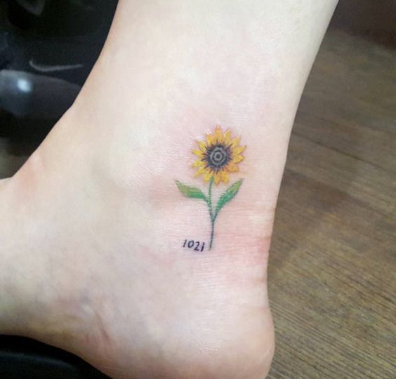 Tattoo hoa phía dương