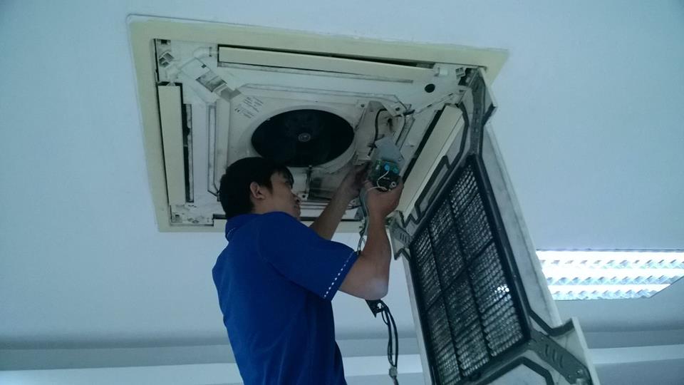 Cách vệ sinh, bảo dưỡng điều hòa, máy lạnh âm trần Cách vệ sinh, bảo dưỡng điều hòa, máy lạnh âm trần