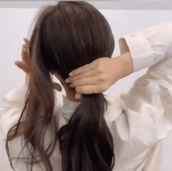 Kiểu buộc tóc đẹp cho tóc dài