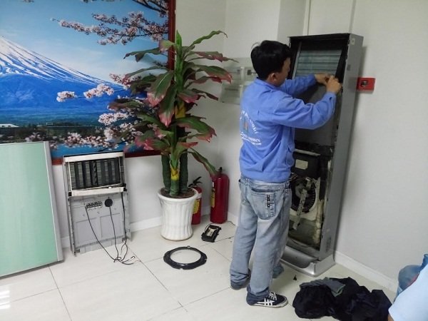 Lắp đặt điều hòa cây, máy lạnh tủ đứng