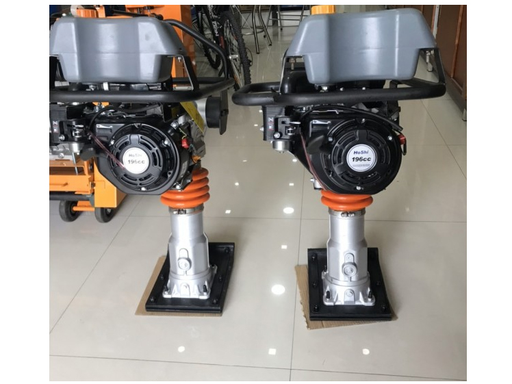 Máy đầm cóc là gì