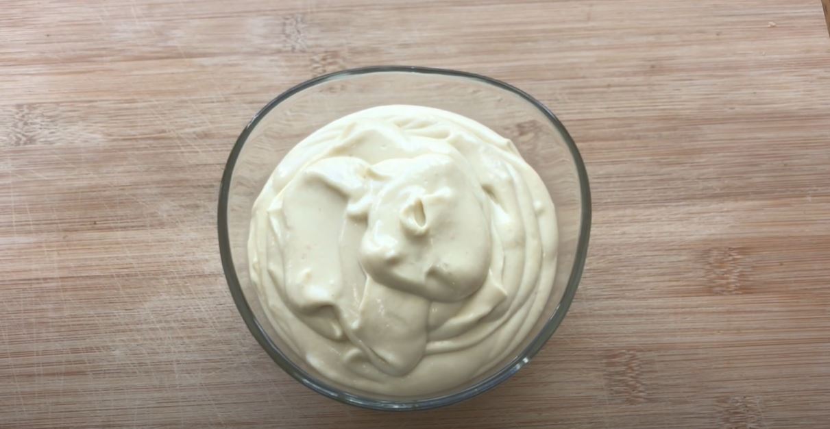 Cách làm sốt mayonnaise chay ngon từ đậu phụ đậu xanh.