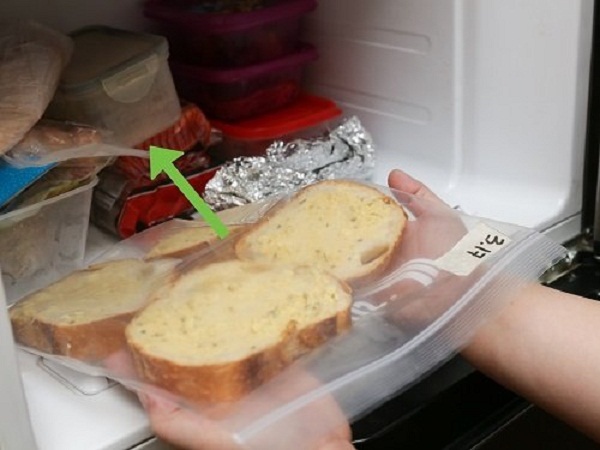 Cách bảo quản bánh mì bằng tủ lạnh