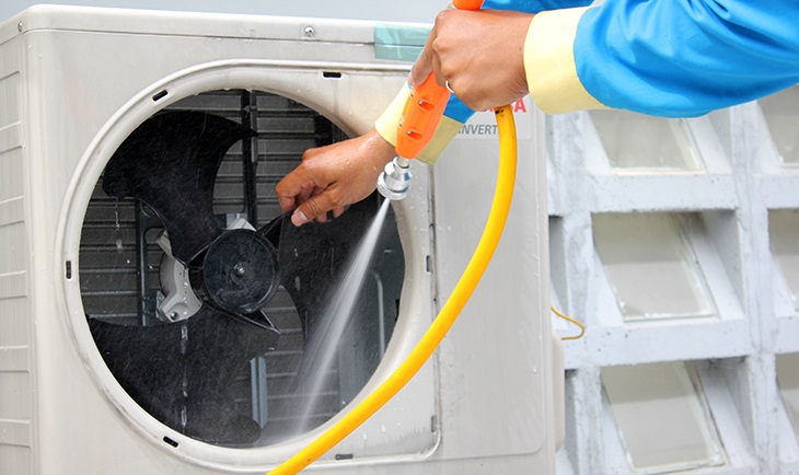 Cục nóng điều hòa kêu to do bị bụi bẩn