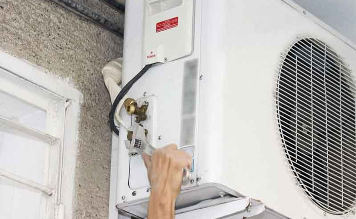 Cục nóng điều hòa kêu to do quạt gió gặp sự cố
