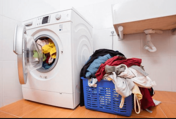 Khi chọn mua máy giặt sấy khô không cần phơi cần chú ý đến khối lượng giặt