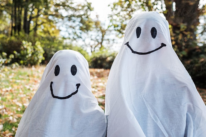 Hình con ma Halloween