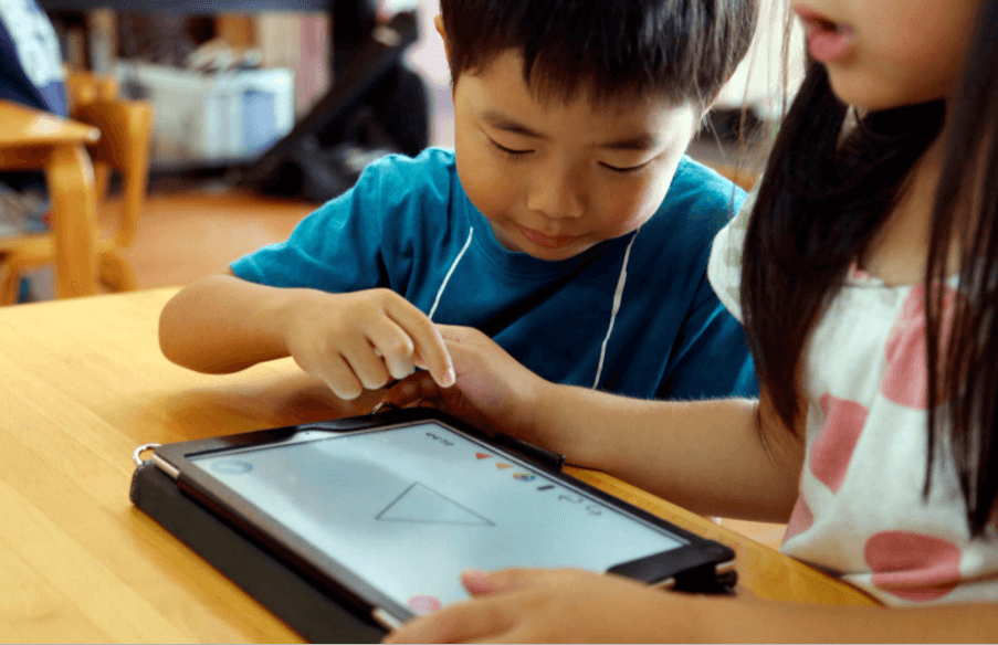 Không nên mua iPad 3 cũ cho con học online