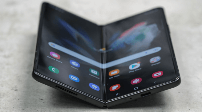 Samsung Galaxy Z Fold 3 ứng dụng công nghệ gập nhưng không bị phân chia màn hình