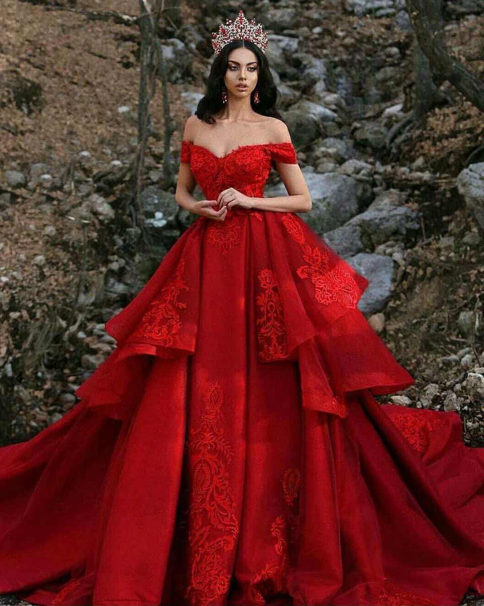 Top 10 Mẫu Váy Cưới Màu Đỏ Đẹp Xỉu Dành Cho Các Cô Dâu
