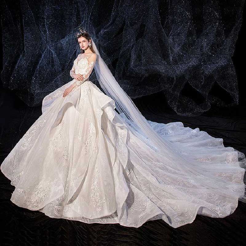 Mẫu váy cưới đẹp dành cho cô dâu gầy  Vivian Studio  VVA Group